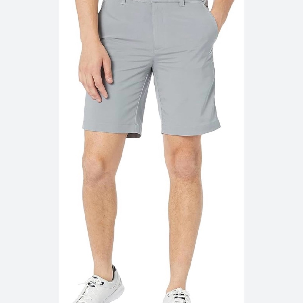 Outdoor Life Men's Flat Front Shorts in Grey